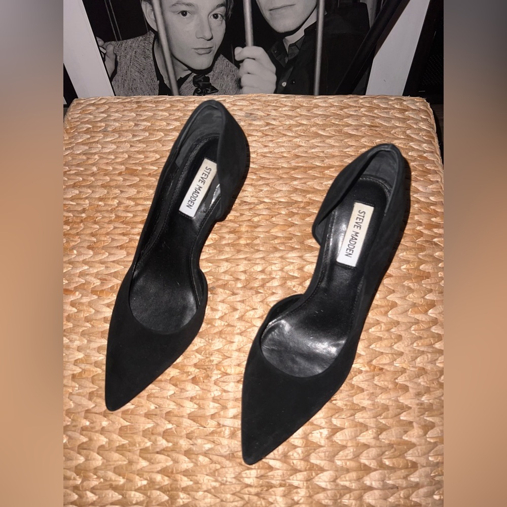 Steve Madden Flory Black Suede Kitten Heel Pump Size 9